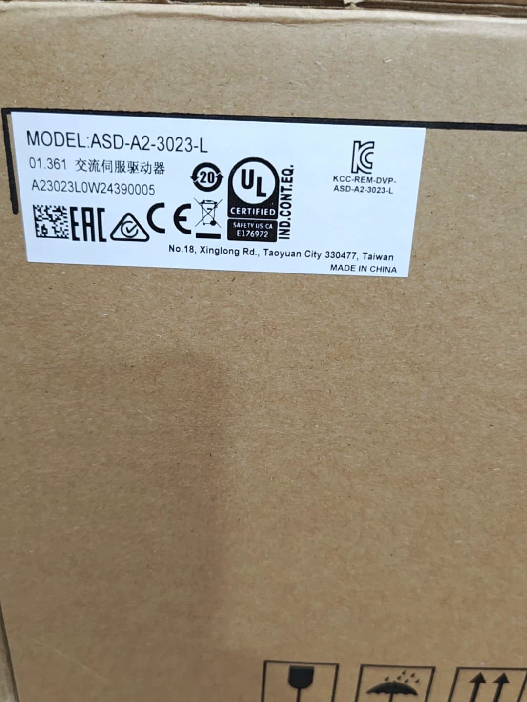 100% uhiuus originaal ja originaal Delta ASD-B3-3023-L Sagedusmuundurid Ajami servomootor