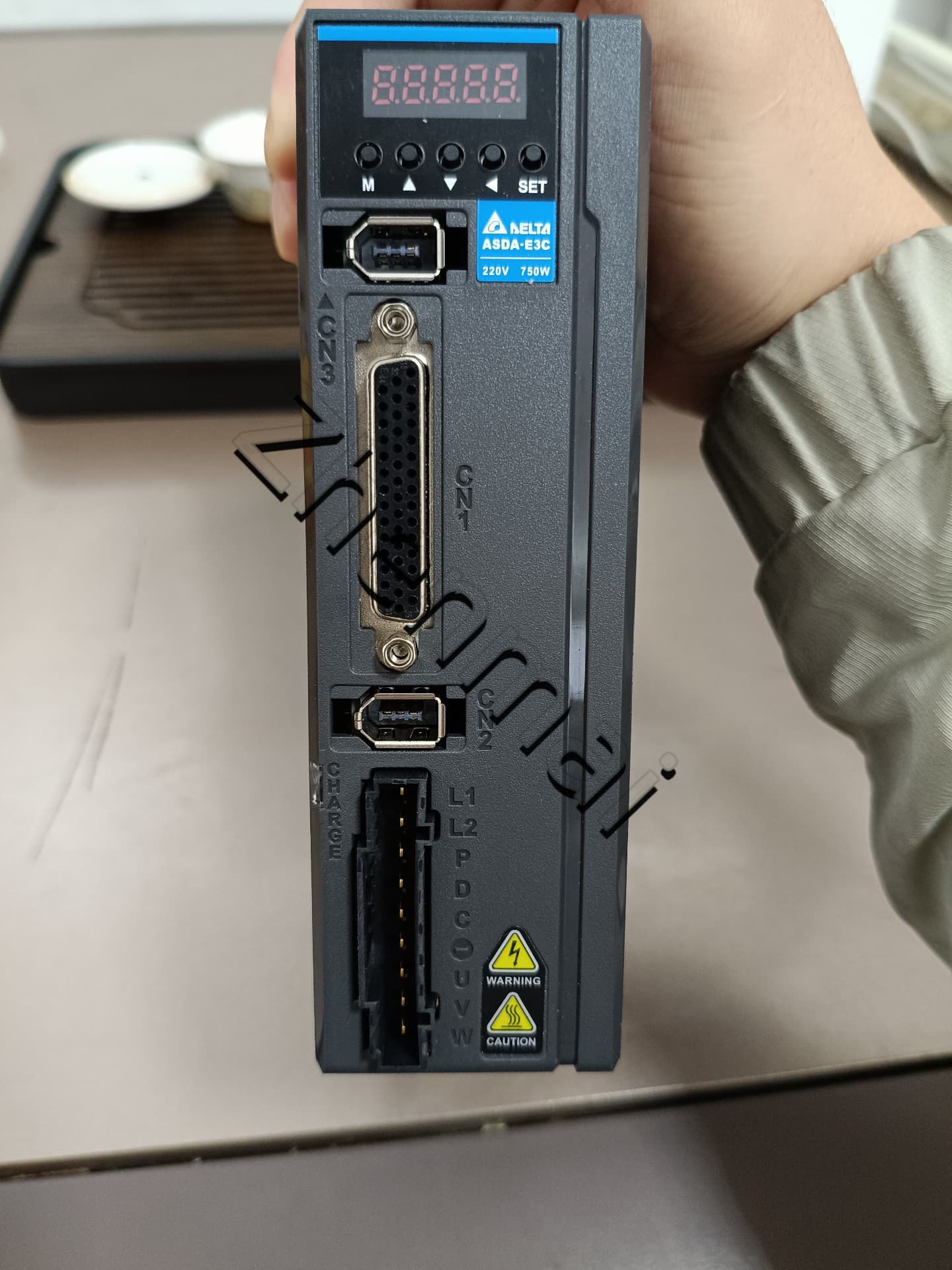 100% uhiuus originaal ja originaal Delta ASD-E3-0721-L Sagedusmuundurid Ajami servomootor