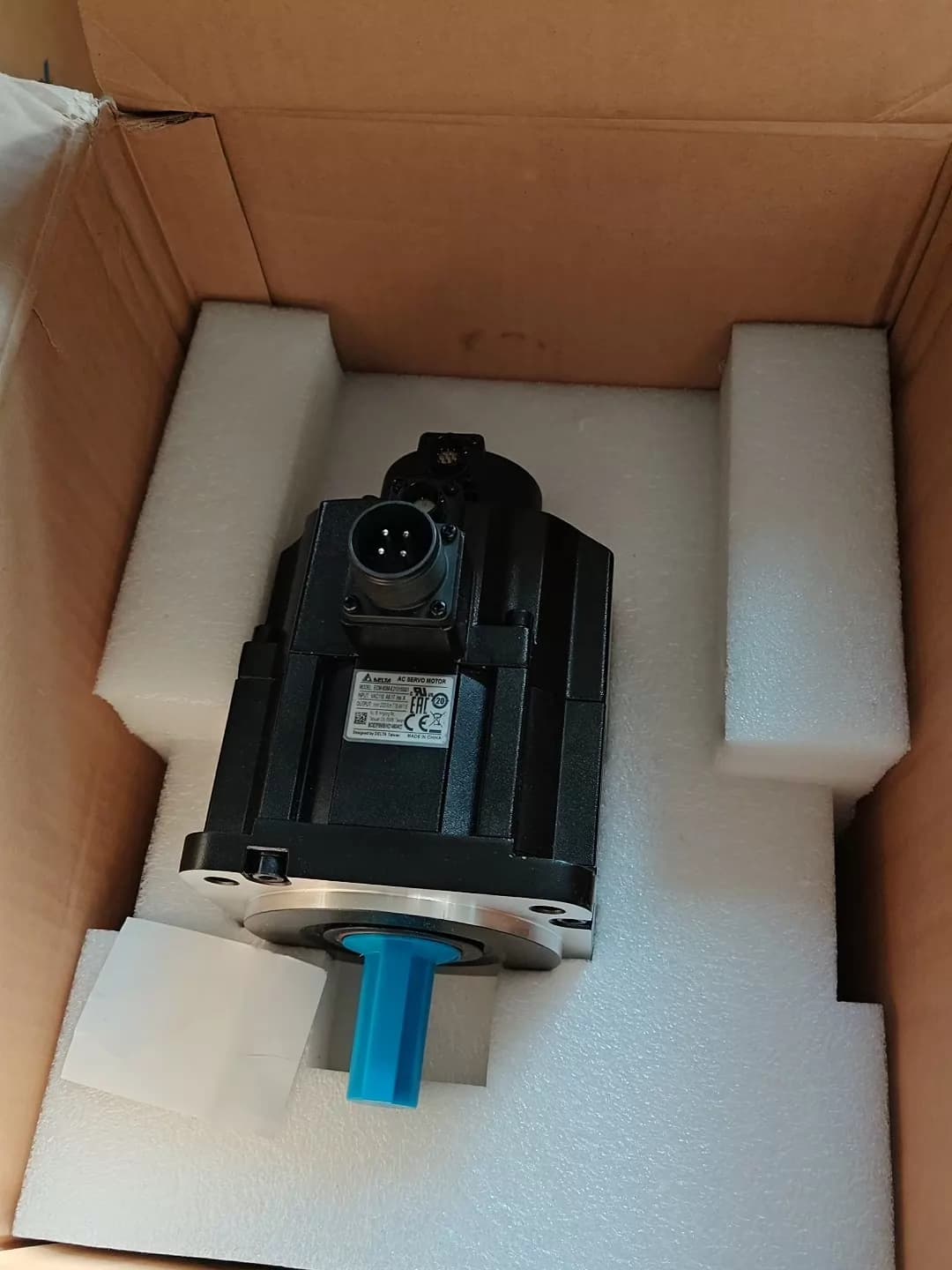100% uhiuus originaal ja originaal Delta ECM-B3M-E21315SS1 sagedusmuundurid Ajami servomootor
