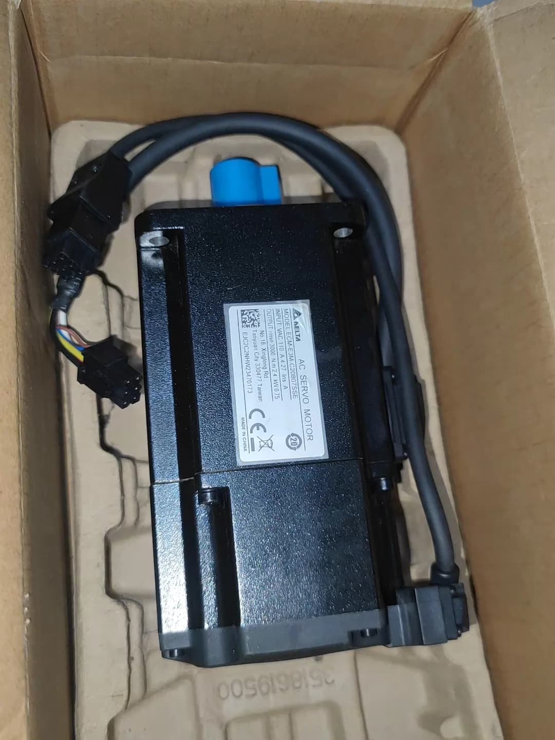 100% uhiuus originaal ja originaal Delta ECM-E3M-C20807SSE Sagedusmuundurid Ajami servomootor