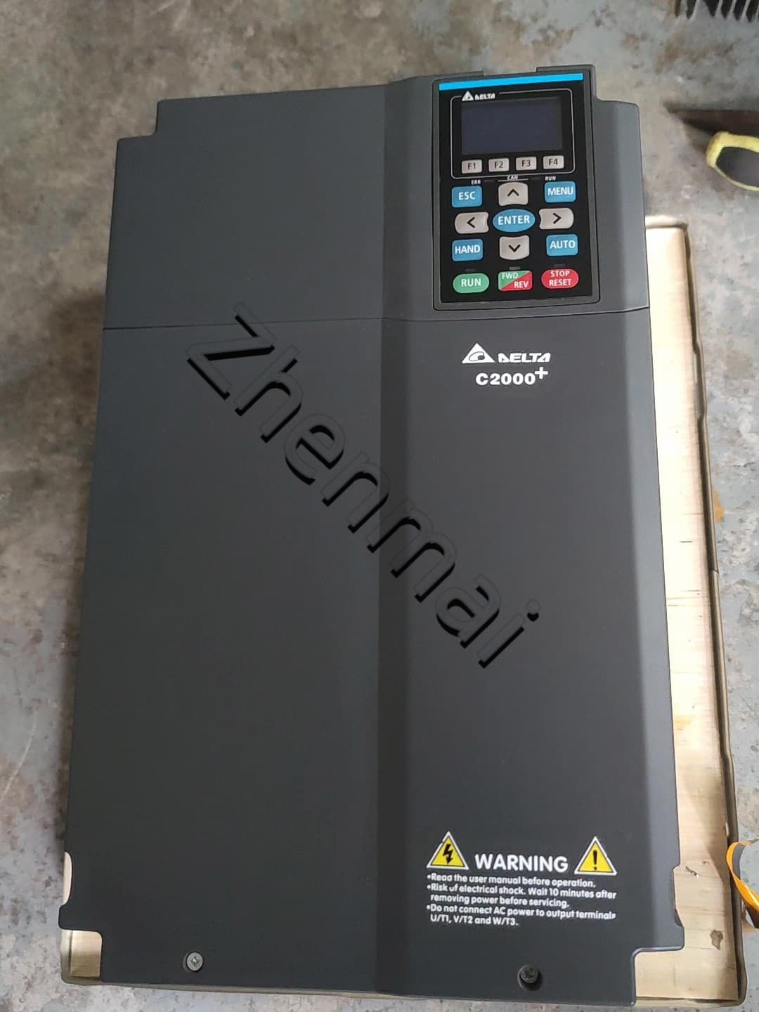 100% uhiuus originaal ja originaal Delta VFD300C43A-21 sagedusmuundurid Ajami servomootor