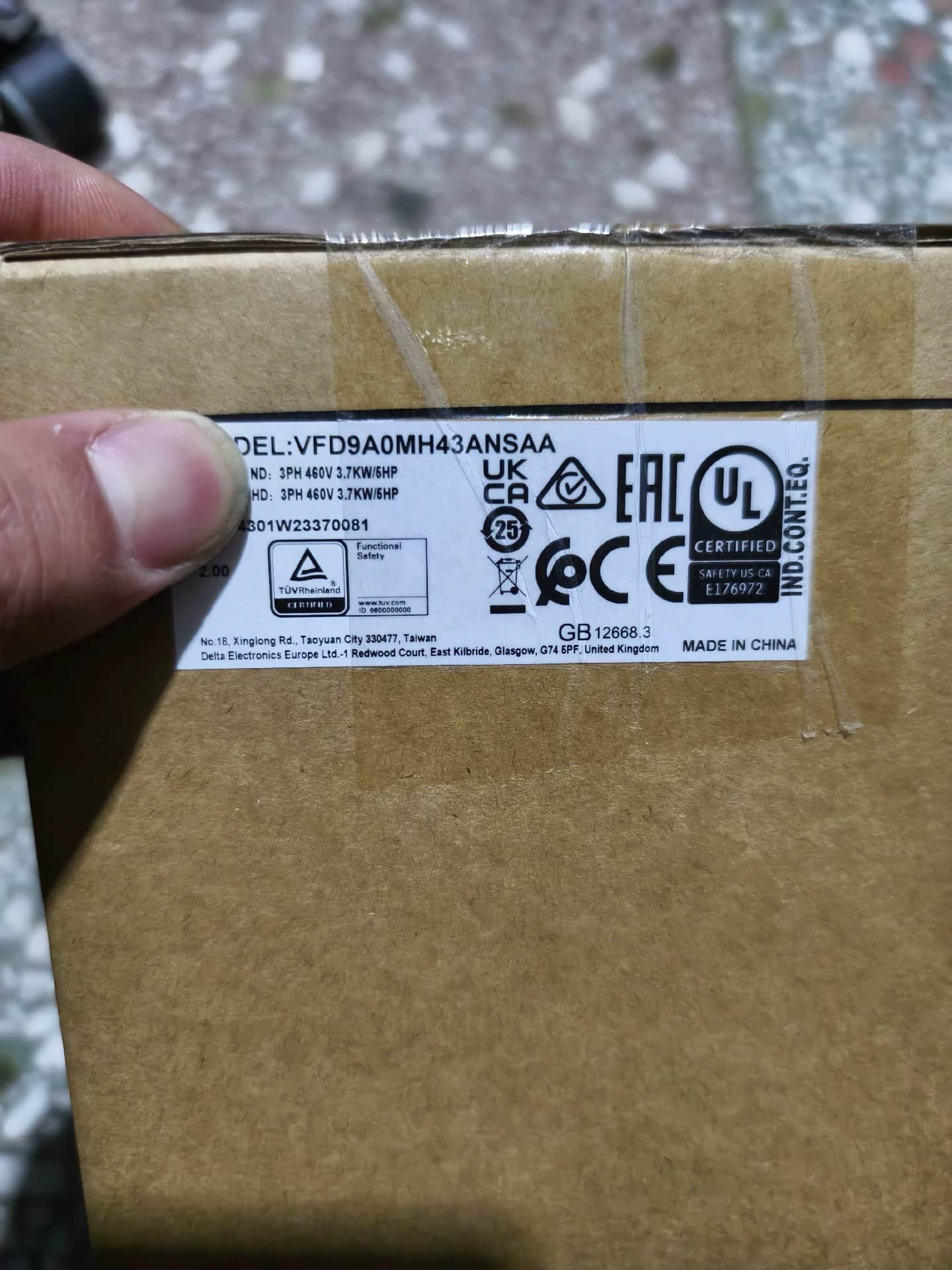 100% uhiuus originaal ja originaal Delta VFD9A0MH43ANSAA 3,7KW sagedusmuundurid Ajami servomootor