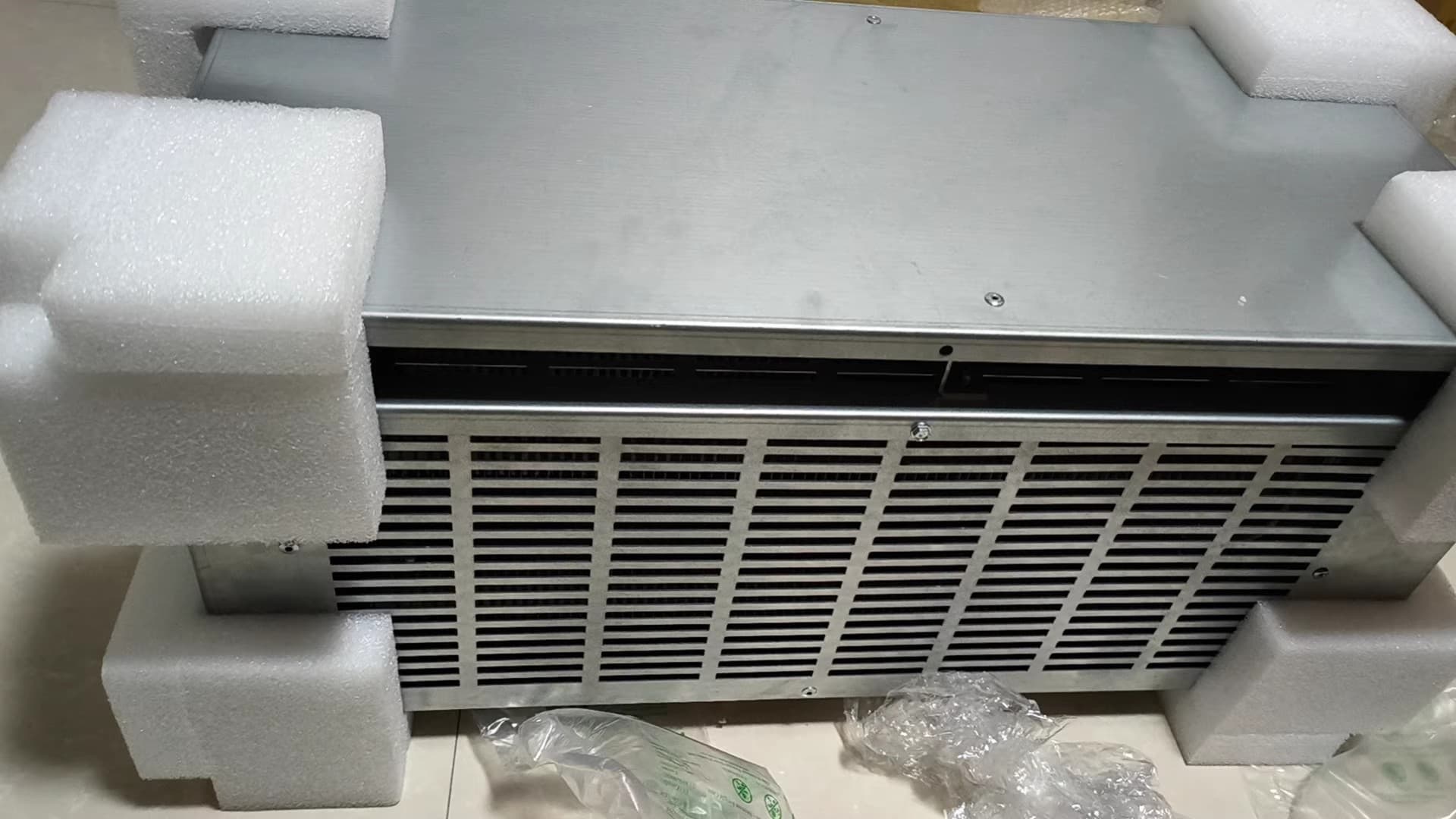 2198-R127 Kinetix 5700 servo, täiesti uus ja ehtne Kiire kohaletoimetamine