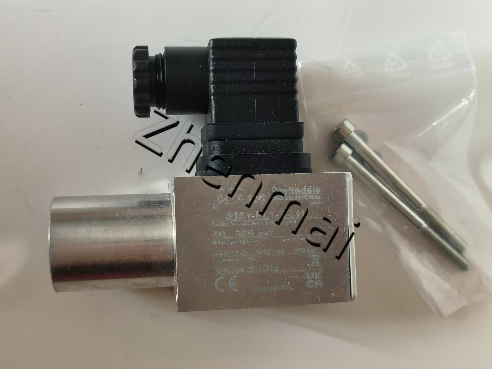 Täiesti uus originaal Barksdale 8151-PL1-B-LH 0417-136 rõhuandur Tasemelüliti Voolulüliti Survelüliti Kiire kohaletoimetamine