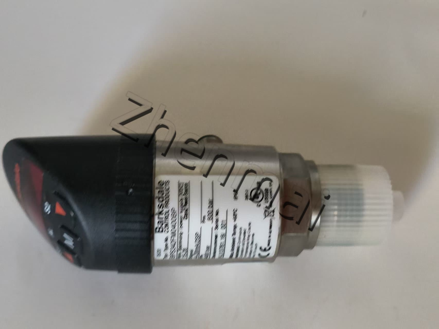 Täiesti uus originaal Barksdale BPS342VM0400BP rõhuandur Tasemelüliti Voolulüliti Survelüliti Kiire kohaletoimetamine