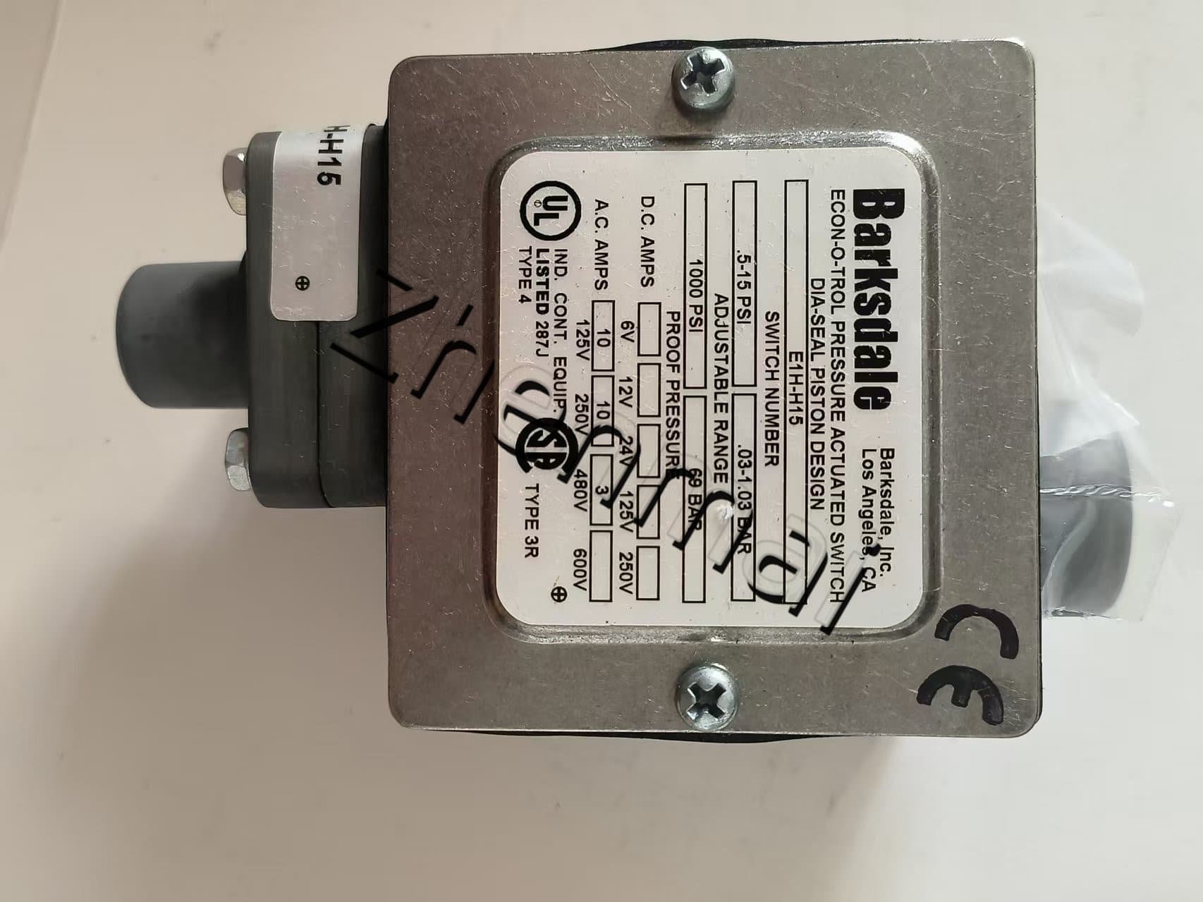 Täiesti uus originaal Barksdale E1H-H15-P4 0403-059 rõhuandur Taseme lüliti Voolulüliti Survelüliti Kiire kohaletoimetamine