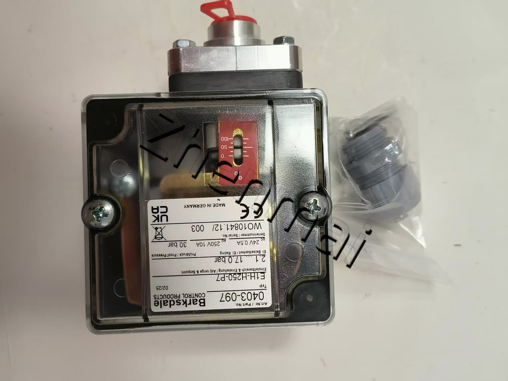 Täiesti uus originaal Barksdale E1H-H250-P7 0403-097 rõhuandur Taseme lüliti Voolulüliti Survelüliti Kiire kohaletoimetamine