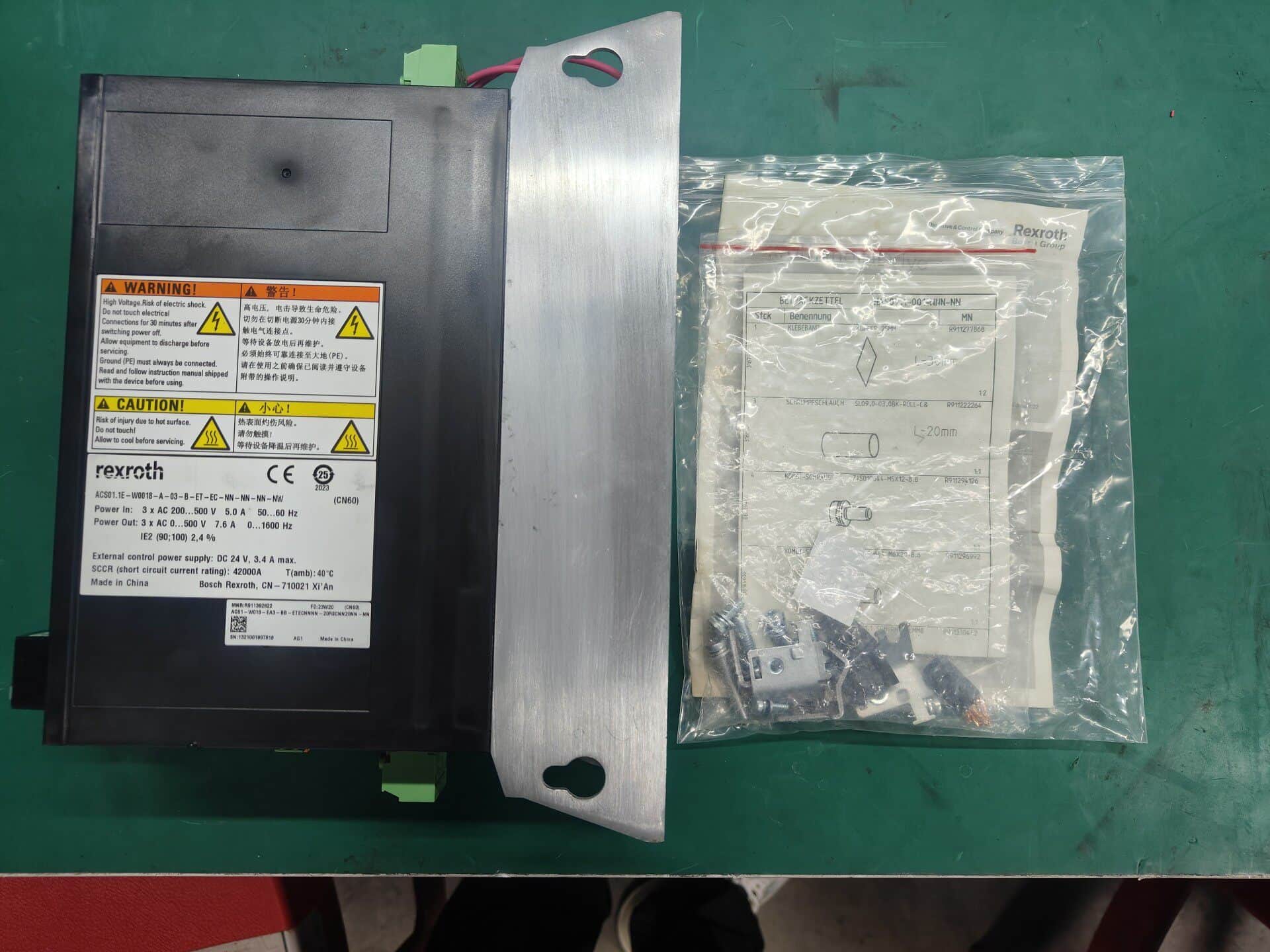 Täiesti uus originaal Bosch Rexrothi servoajam ACS01.1E-W0018-A-03-B-ET-EC-NN-NN-NW servomootori kiire kohaletoimetamine