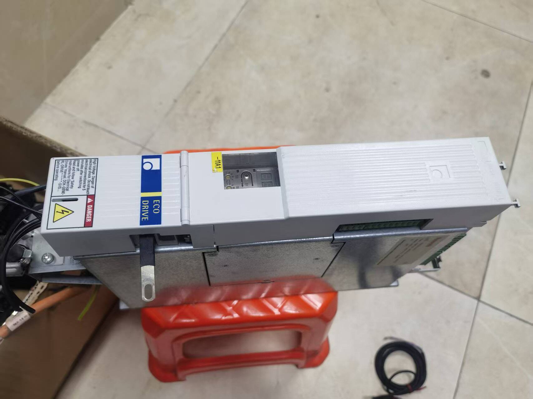 Täiesti uus originaal Bosch Rexrothi servoajam DKCXX.3-040-7-FW servomootor Kiire kohaletoimetamine