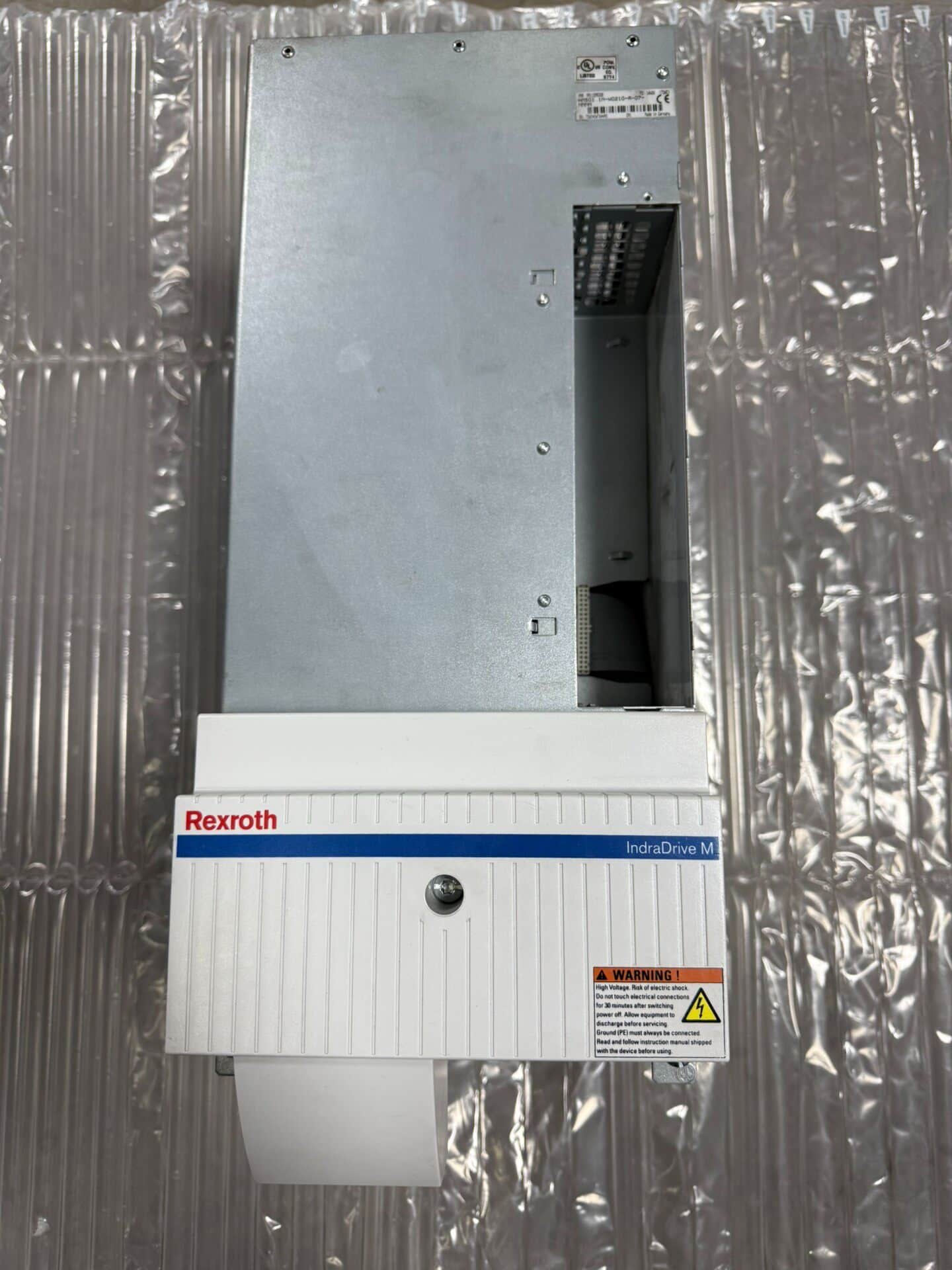 Täiesti uus originaal Bosch Rexrothi servoajam HMS01.1N-W0210-A-07-NNNN servomootori kiire kohaletoimetamine
