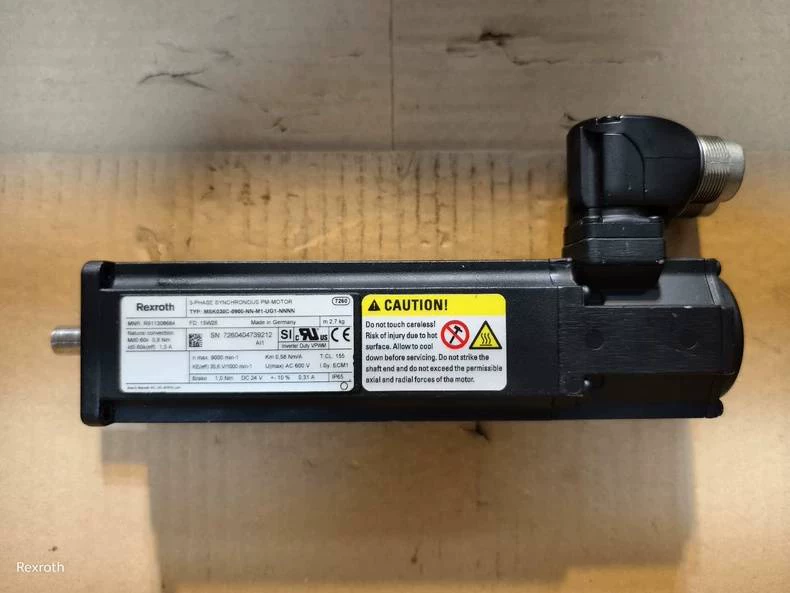 Täiesti uus originaal Bosch Rexrothi servoajam MSK030C-0900-NN-M1-UG1-NNNN servomootori kiire kohaletoimetamine