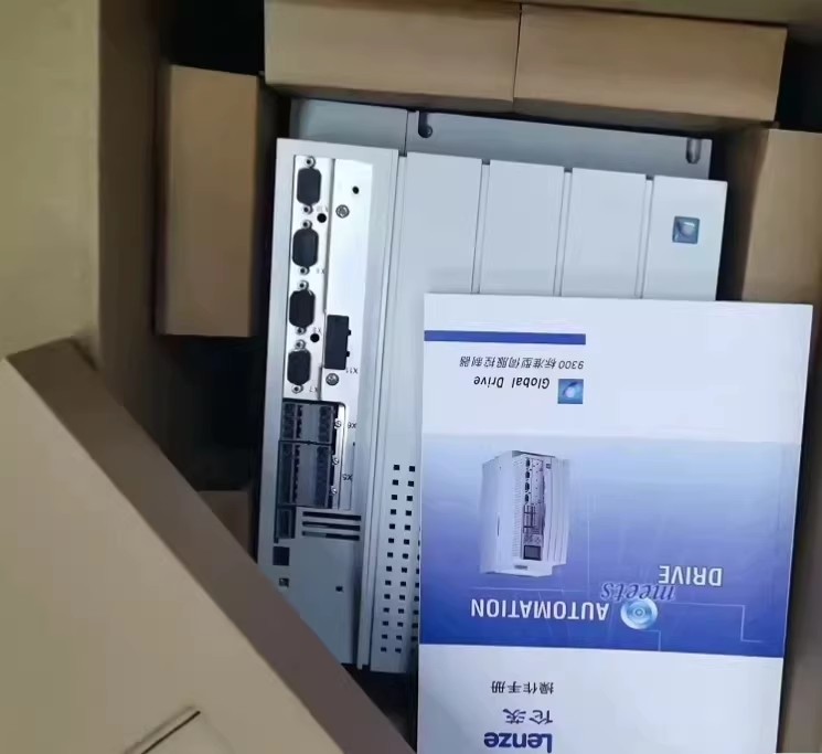 Ehtne uus Lenze E94ASHE2024 tööstuslik I/O moodul FedEx DHL kiire kohaletoimetamine