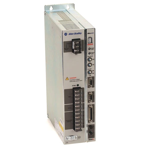 Uus originaal Allen-Bradley 2098-DSD-030 Ultra 3000 seeria digitaalne servoajam, kiire kohaletoimetamine